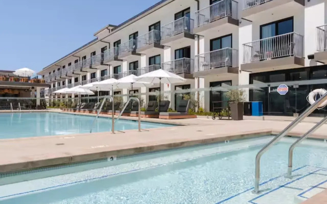 The Lum Hotel Los Angeles Stadium District