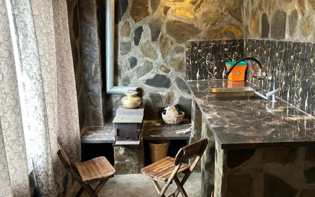 Homestay near Jutogh Church in Shimla