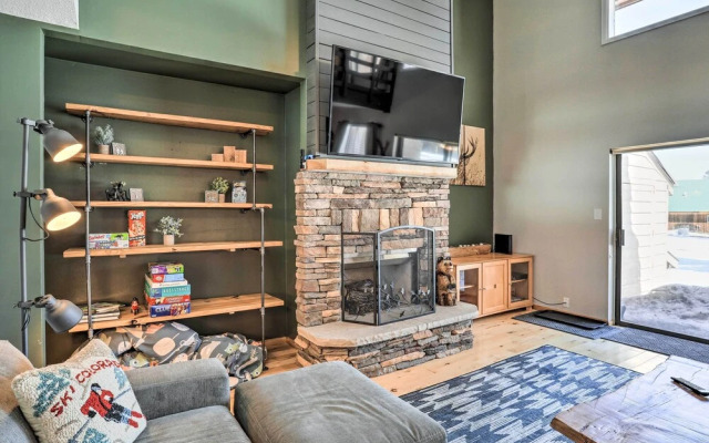 Stylish Pagosa Springs Townhome: Loft + Patio