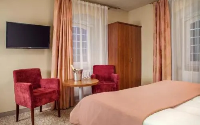 Hotel Miodowy Młyn