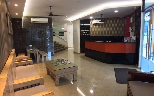 Padungan Hotel