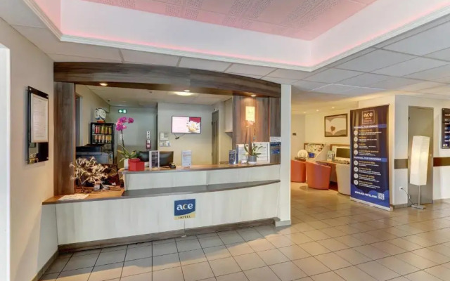 ACE Hôtel Montluçon