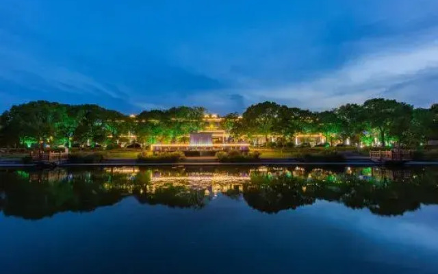 Qingfeng Garden Hotel