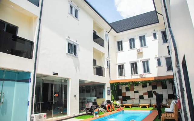 Modelo Hotel and Suites