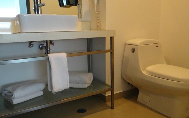Black Boutique Hotel