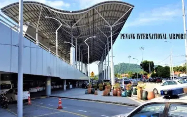 3-Bed Exec Suite RumahKu Airport Penang