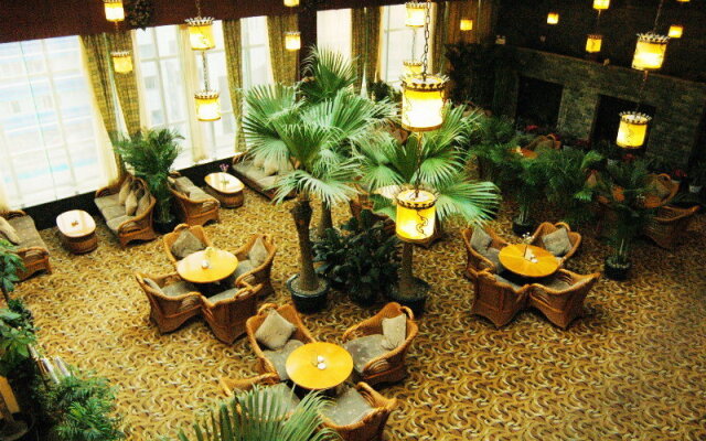 Taiyi Hotel (Chengdu Shuhan Road East Metro Station)