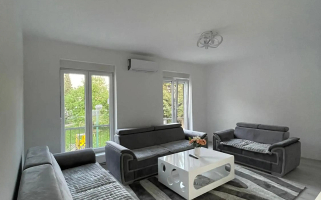 Modern & cozy 2-bedroom vacation home in Sarajevo