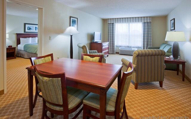 Country Inn & Suites Marinette