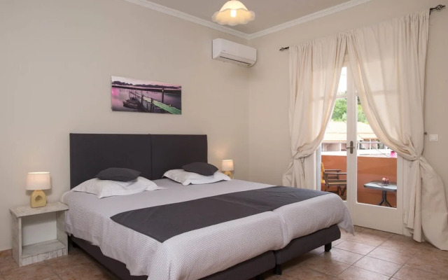 Georgia's Corfu Apartment