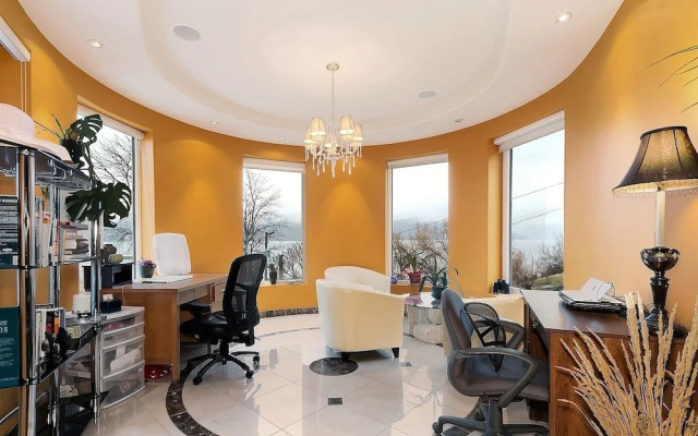 Beach Ave Castle Luxury Vacation Rental