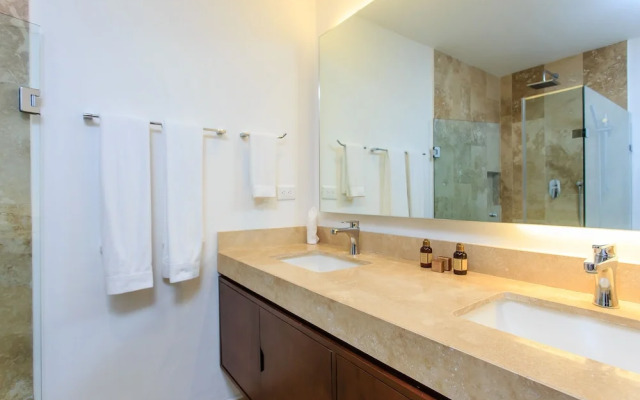 Vibrant Condo in Nature with Pool