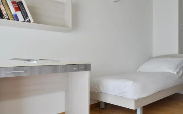 Polpenazze Halldis Apartments