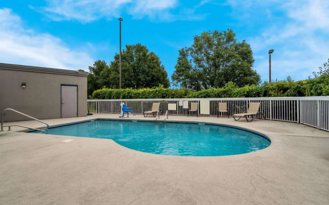 Country Inn & Suites by Radisson, Goldsboro, NC