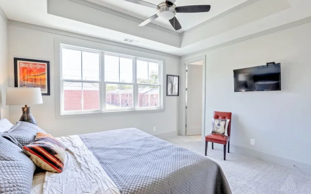 14th Ave S Home - 3 Br Home