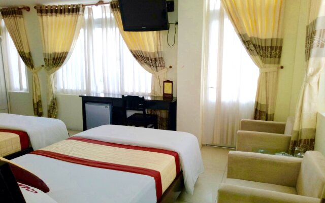 Canary Hotel Hue