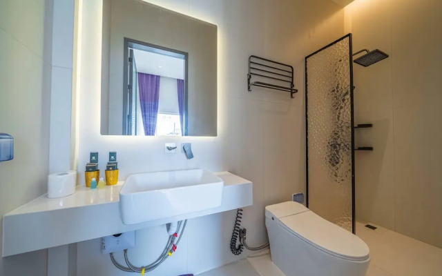 Pool villa with slide karaoke kitchen