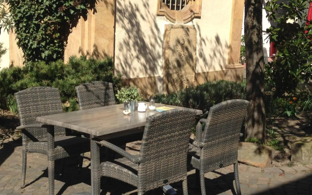 Hotel & Café Ritter von Böhl