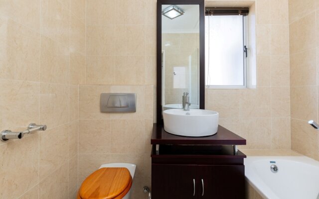 Mont Serrat 58 by CTHA