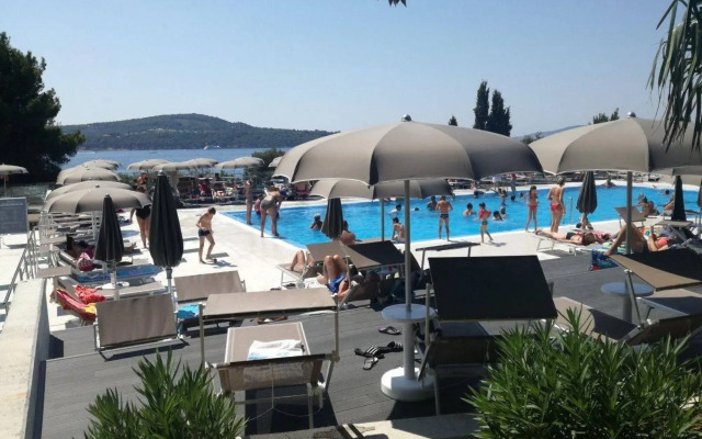 Hotel Medena