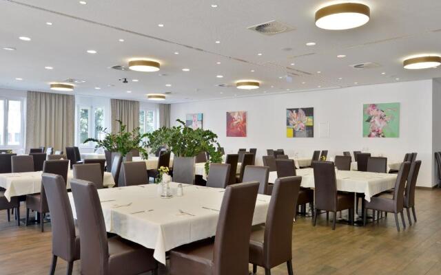 Goldener Adler Wattens