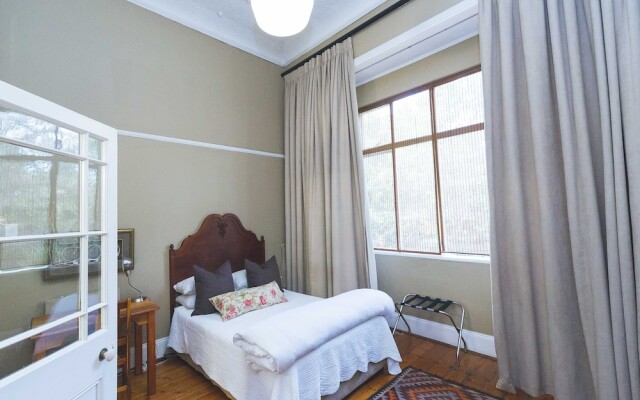 Spacious Bb Room in Restored Edwardian Manor House