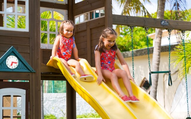 Delightful Lagoon front Villa at hotel zone