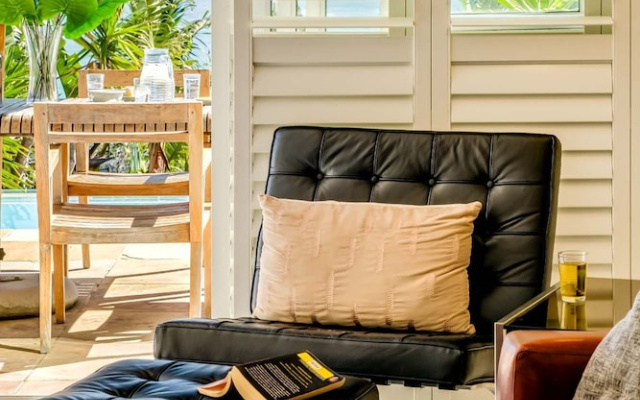 Secure Holiday Apartment w Private Pool Calico