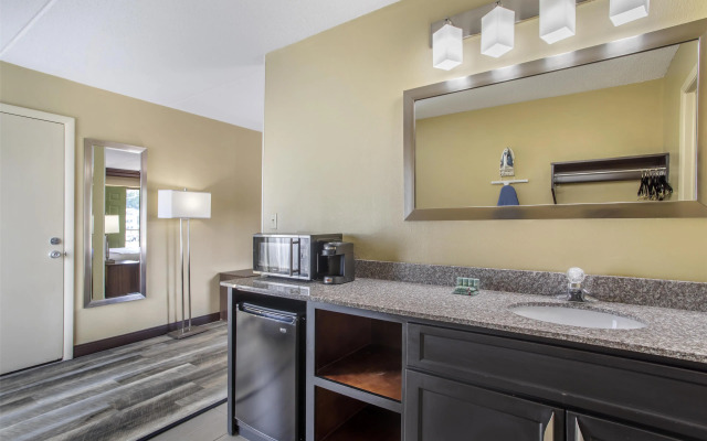 Best Western Plaza Inn