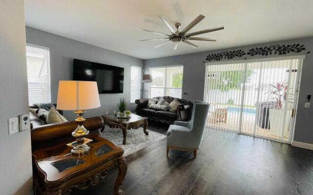 Paradise Near IMG AND SIESTA KEY