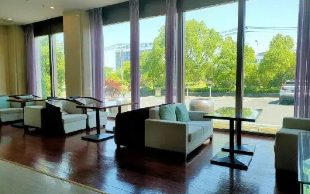 Saint Heaven & Earth Travel Residence (Huangshan North High-speed Railway Station)