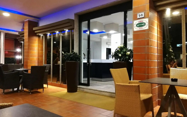Hotel Diplomatic