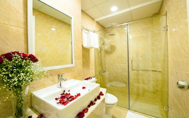 The Noble Swan Hotel New World