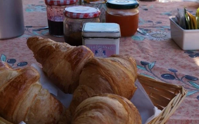 Bed And Breakfast "Les Cigales"