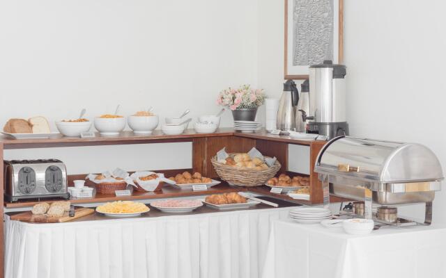 Palm Beach Plaza Hotel