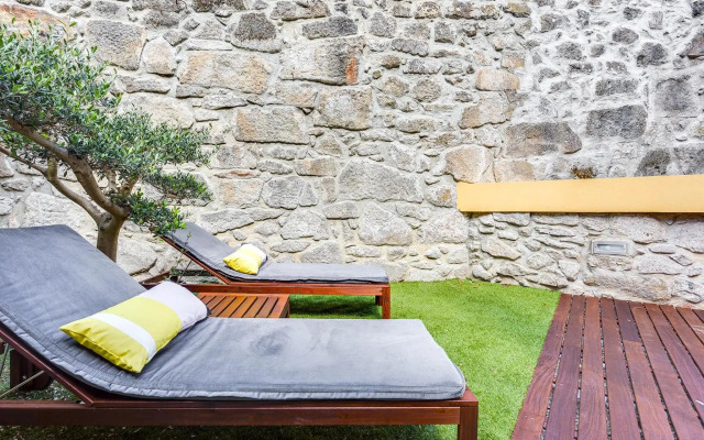 Pinheiro Terrace Downtown Apartment by DA'HOME