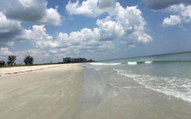 Seahorse Beach Bungalows