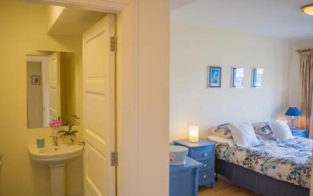 Helen’s Hideaway
