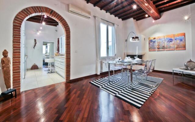 Scala Elegant Apartment