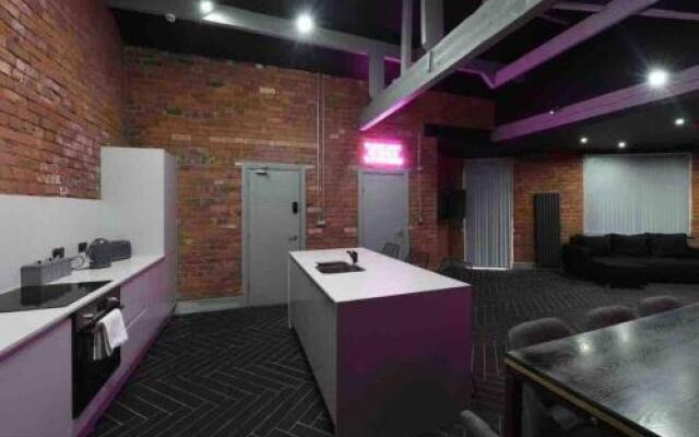 Casa Nomade Penthouse slps 20 people Mcr centre