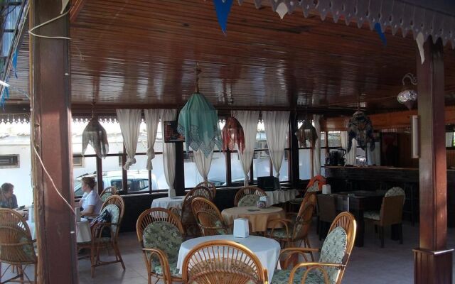 Ilhan Otel
