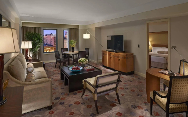 Mandarin Oriental, Boston