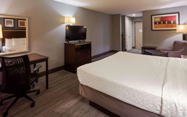 Spark by Hilton Oak Forest