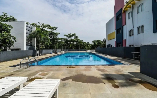 Green City Club by OYO Rooms