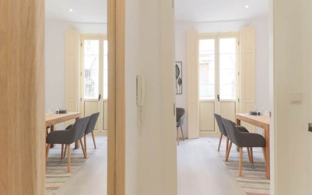 Trendy Two Bedrooms In Ollerias