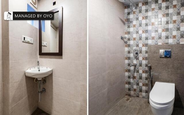 Super OYO Townhouse 1225 Chethana Inn