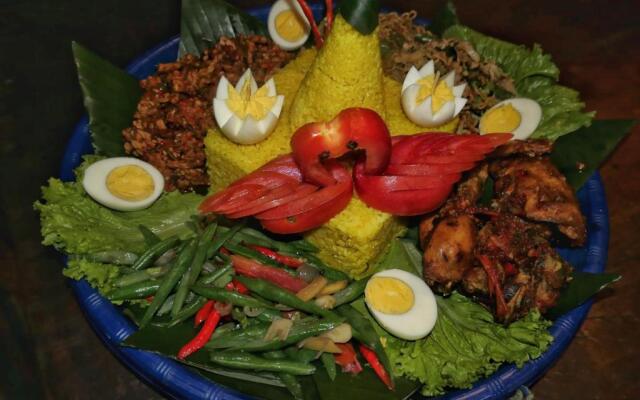 Sumatra Orangutan Discovery Villa