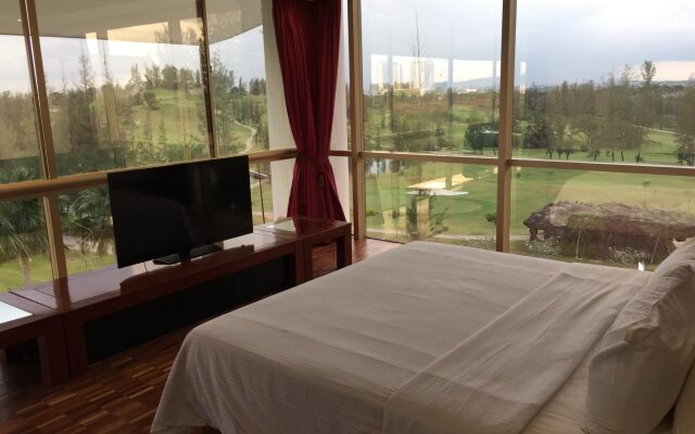 Austin Heights Golf and Hotel Resort