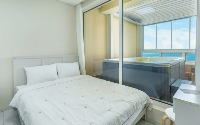 Yeosu Stay Raonpine Spa Pension