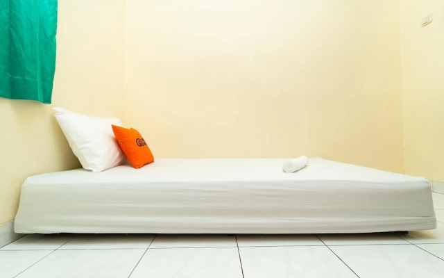 Sky House by Reddoorz